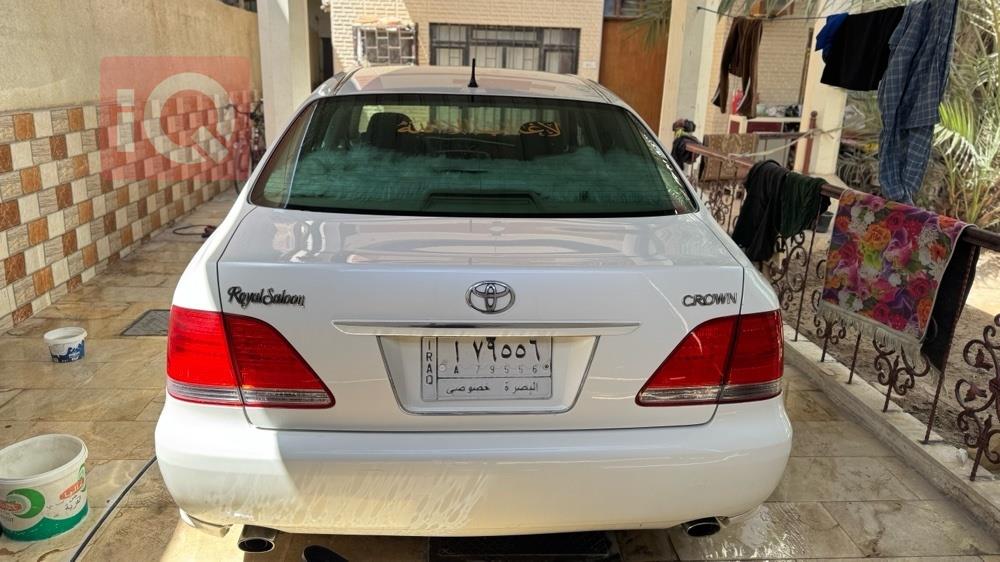 تۆیۆتا کراون